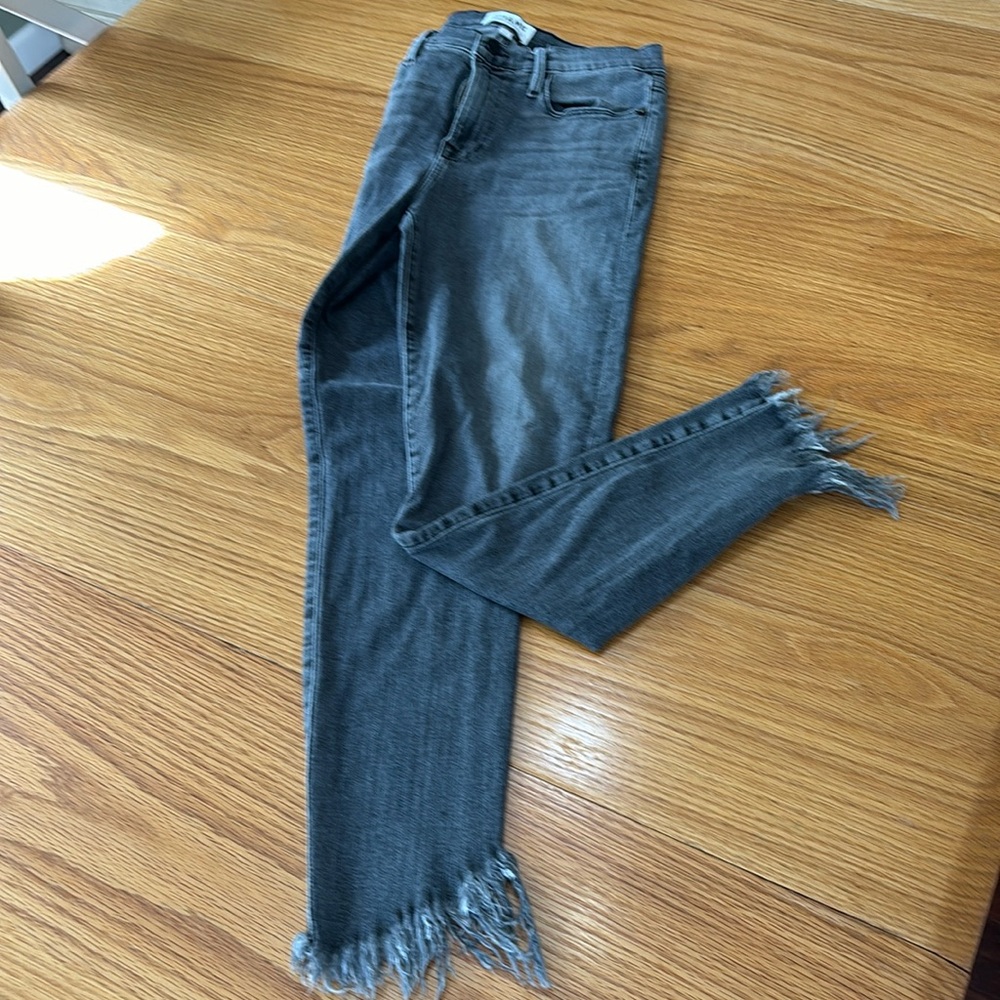 Frame jeans black wash bottom fringe le high skinny women’s size 28